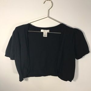 Black crop top short sleeved cardigan